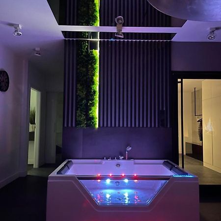 Magspace River View Jacuzzi Apartment Gdansk Exterior foto