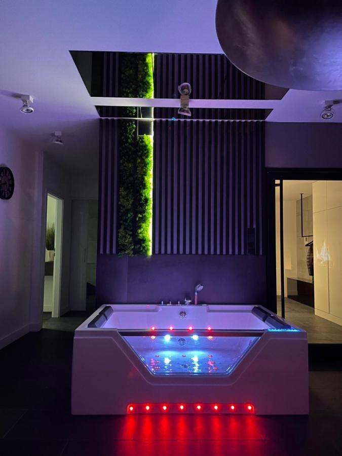 Magspace River View Jacuzzi Apartment Gdansk Exterior foto